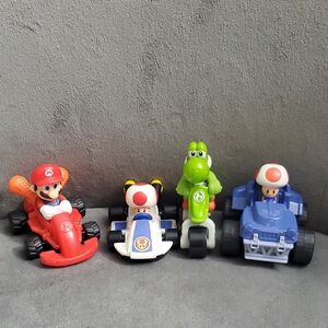 2022 Mcdonalds Mario Kart Toy Set